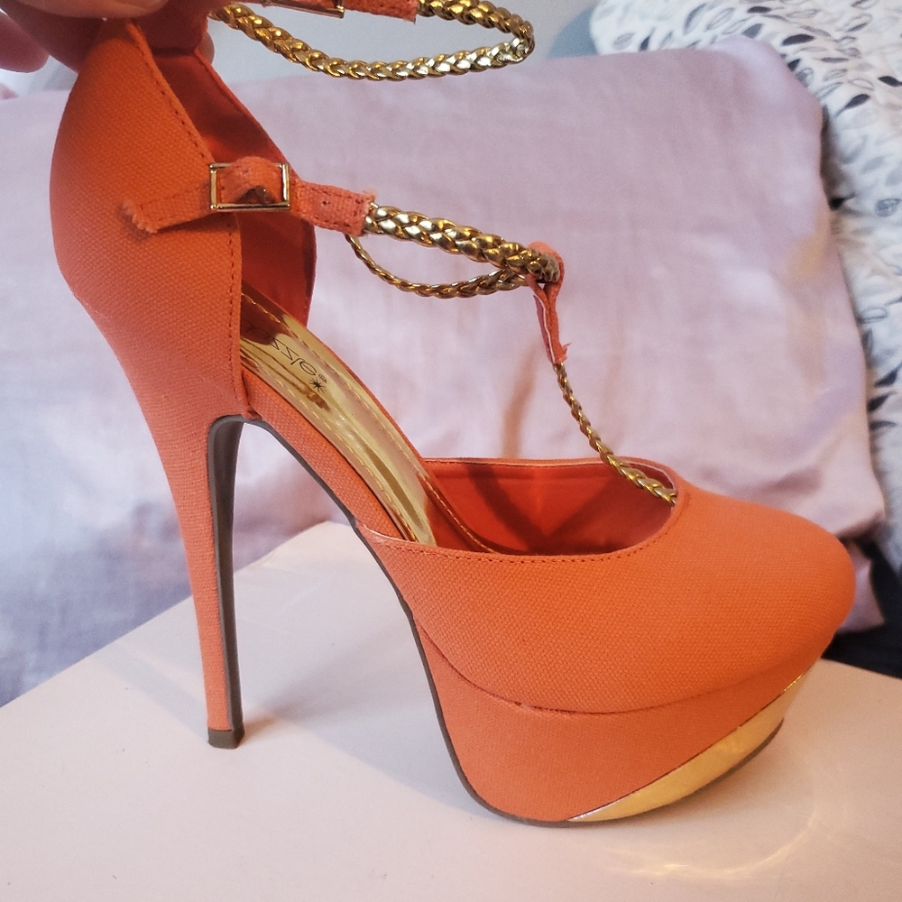shoedazzle platform heels
